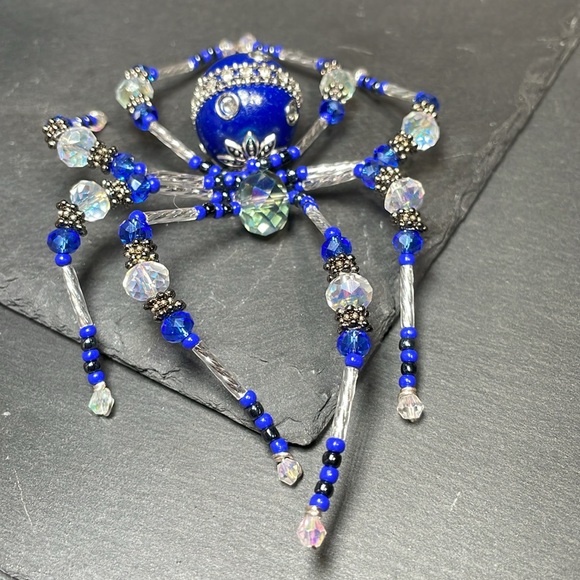 REDUCED CCO Blue Crystal Spider Halloween Decoration Ornament Suncatcher - Picture 7 of 12